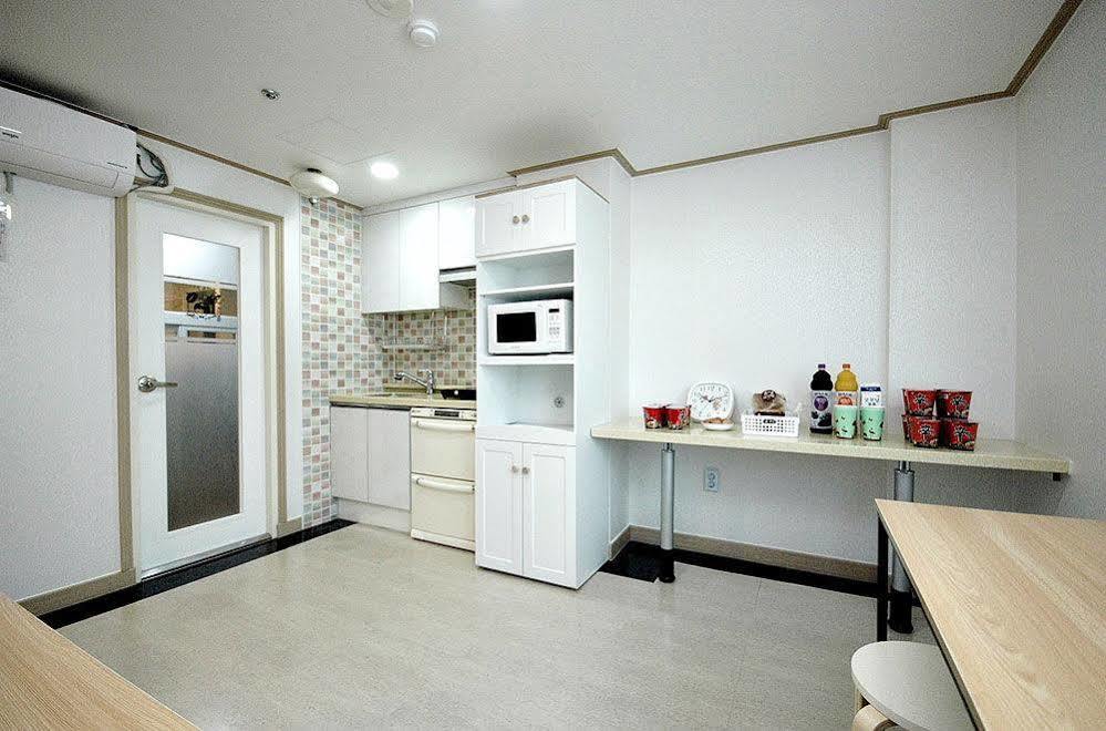 Eel Guesthouse Seul Zewnętrze zdjęcie